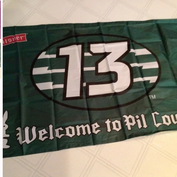 CFL SASKATCHEWAN ROUGHRIDERS flag - Picture 1 of 2